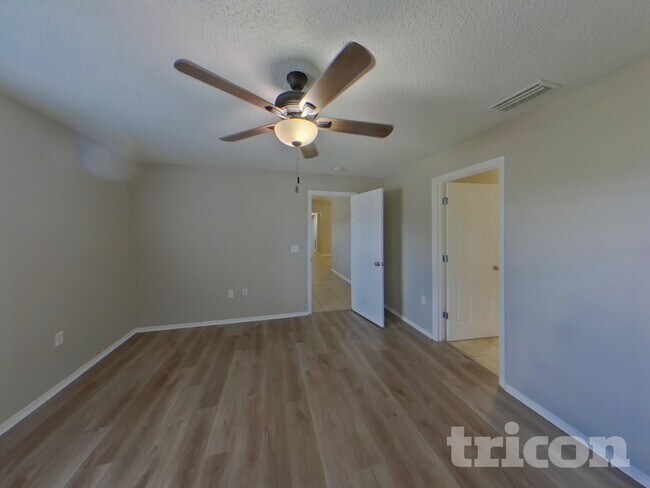 Photo - 7029 Symmes Rd