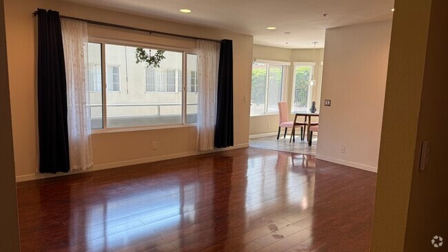 Building Photo - 3290 Sixth Ave Unit 2F Rental