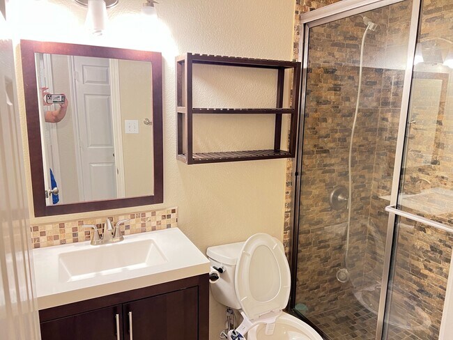 Photo - 2030 Waverly Glend Dr