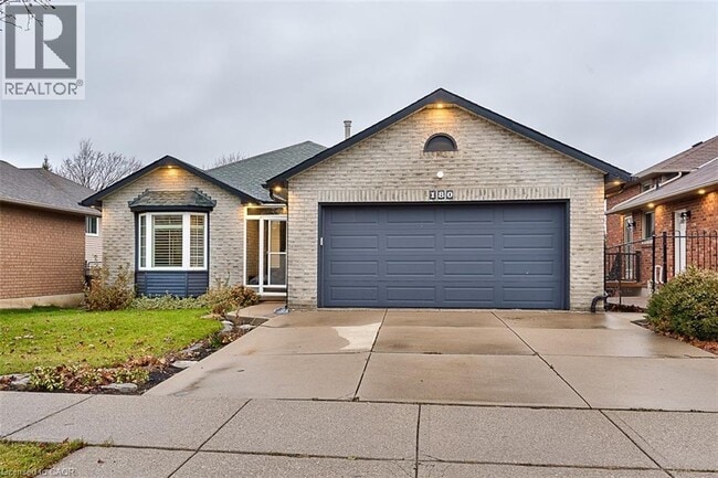 Photo - 180 Highland Rd W