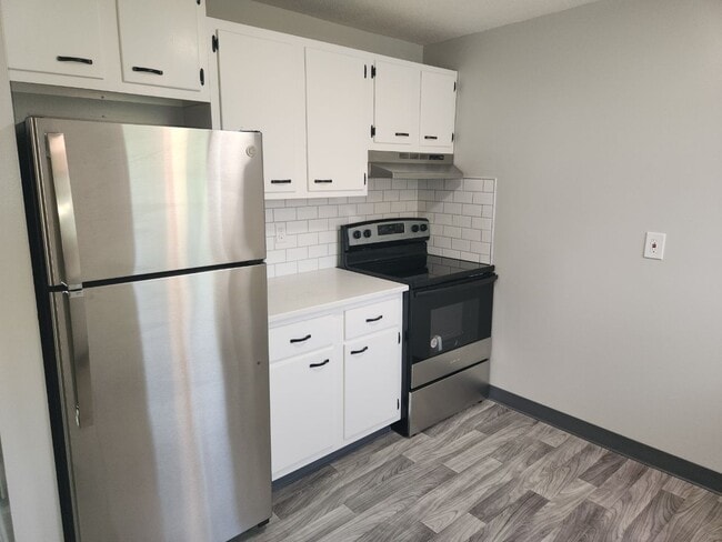 Kitchen w/Stainless Appliances