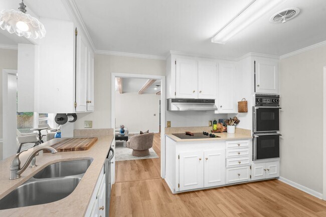 Photo - 106 Benson Dr