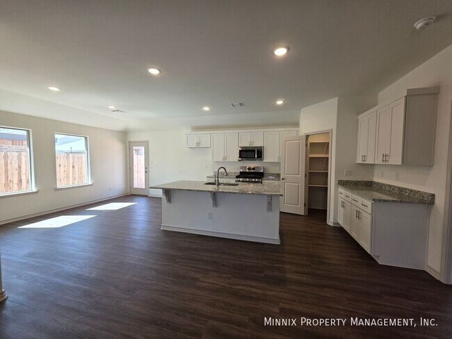 Photo - 6009 Kauffman Dr