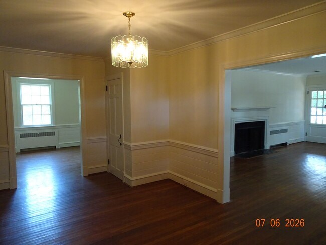 Photo - 3 bedrooms, 2 baths single family home