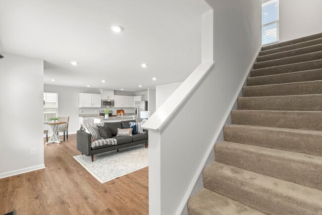 Building Photo - 161 Robinia Rd