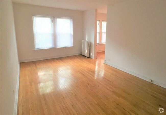 Building Photo - 1060 W Cornelia Ave Unit 1 Rental