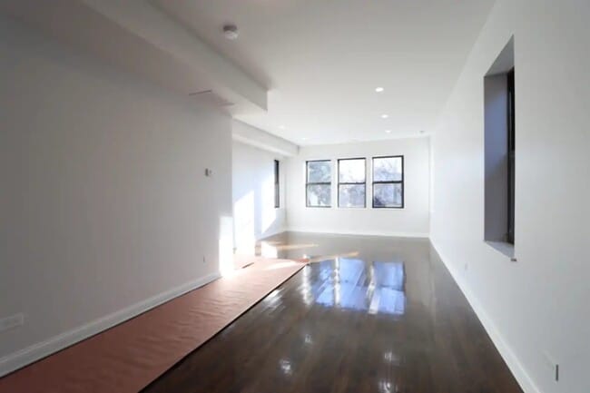 Photo - 3120 W Eastwood Ave Unit 2