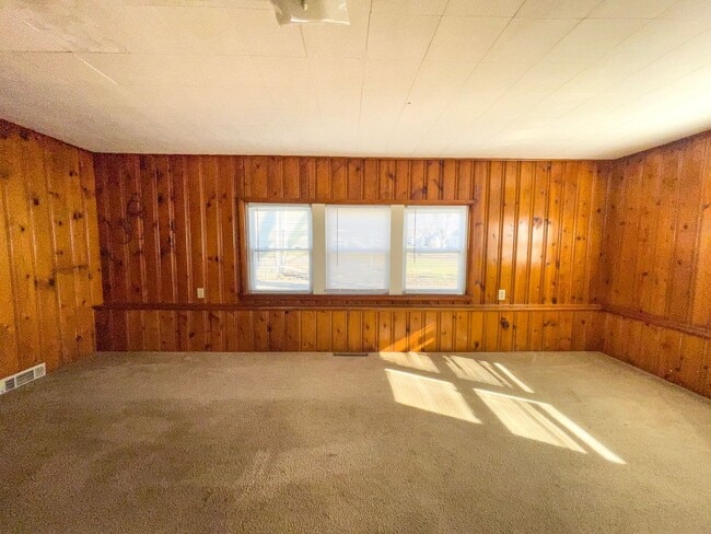 Building Photo - 1900 E 22nd St Unit #2