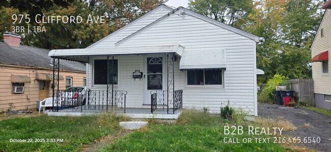 Building Photo - 975 Clifford Ave