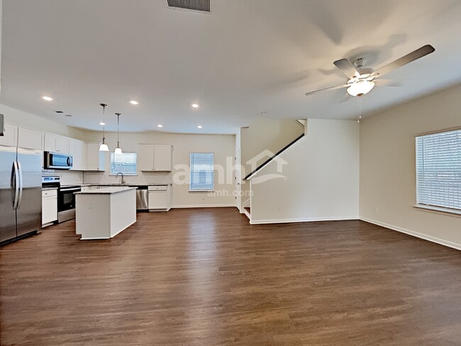 Photo - 167 Ivy Brook Dr