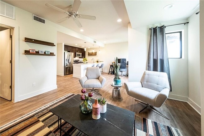 Photo - 1603 Enfield Rd Unit 306
