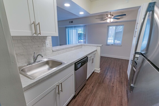 Photo - Paoli Place North Apartments