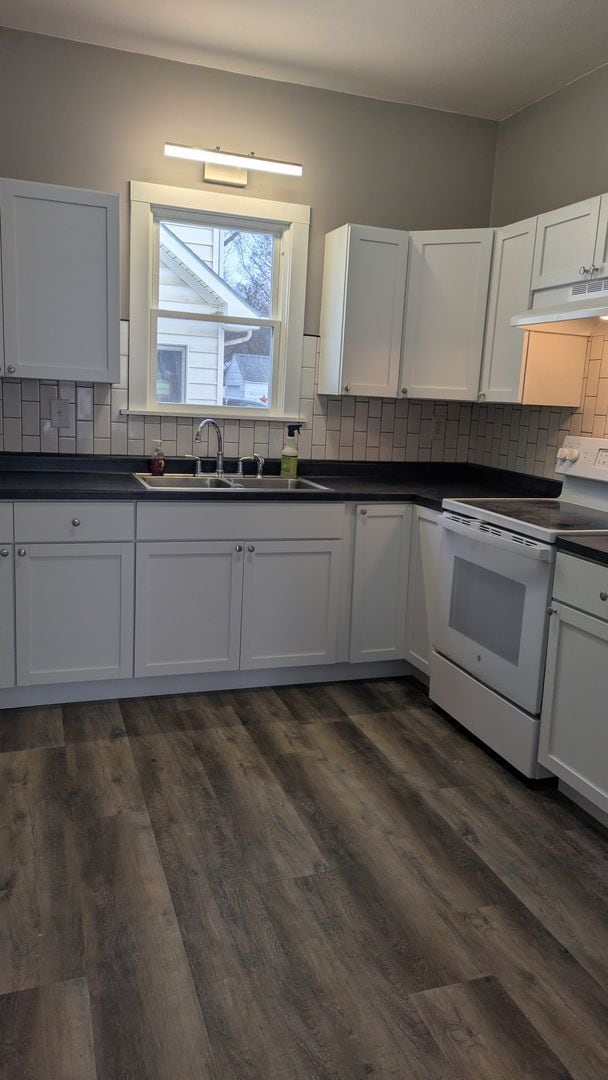 Photo - 3 Bedroom 1 bath home with lots of updates!