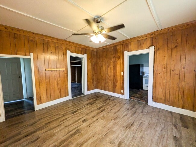 Photo - 1105 Ewing St