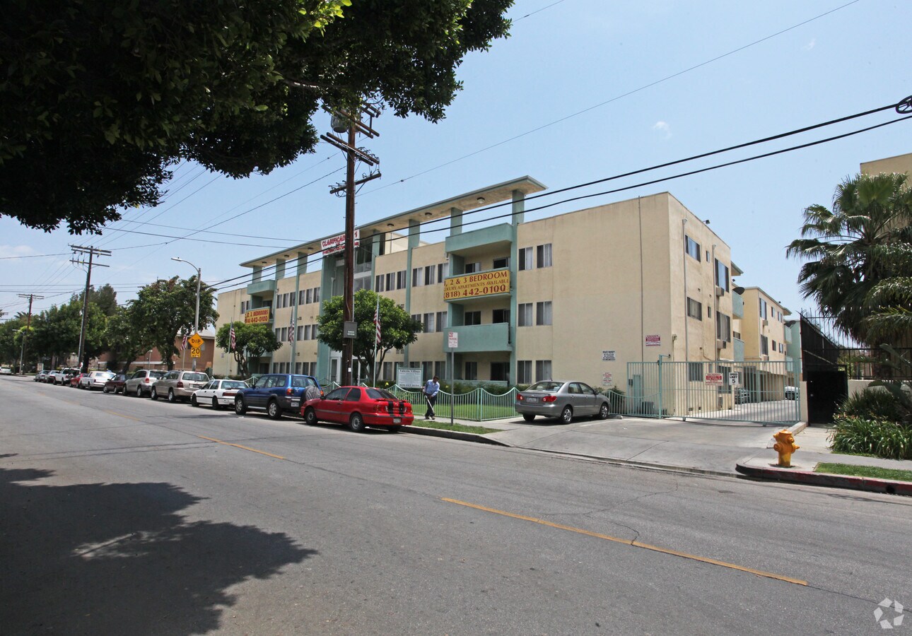 Valerio Village Apartments - Valerio Village Apartments