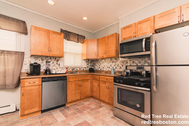 Building Photo - 4 Dalrymple St Unit 2 Rental