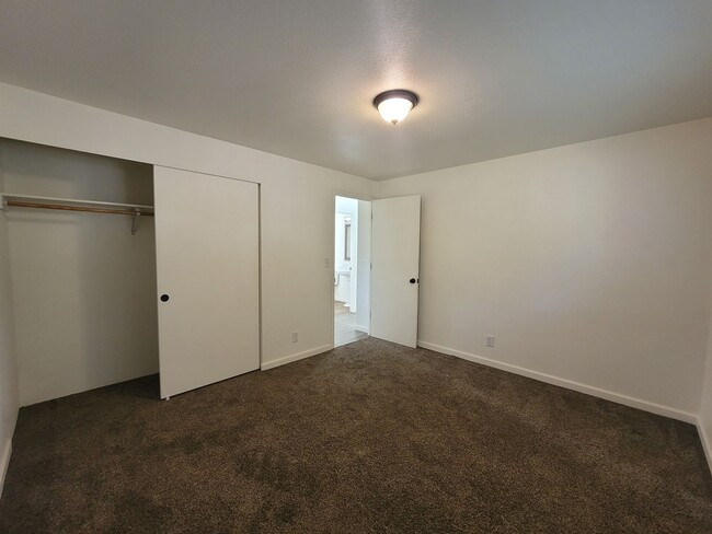 Photo - Charming 4 bed 2 bath