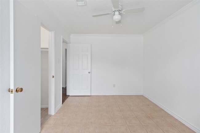 Photo - 500 Shirleen Dr