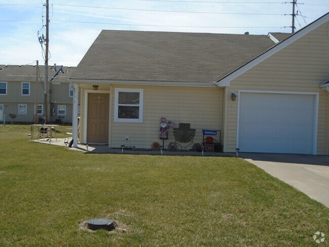 Building Photo - 408 Brookmont Dr Rental