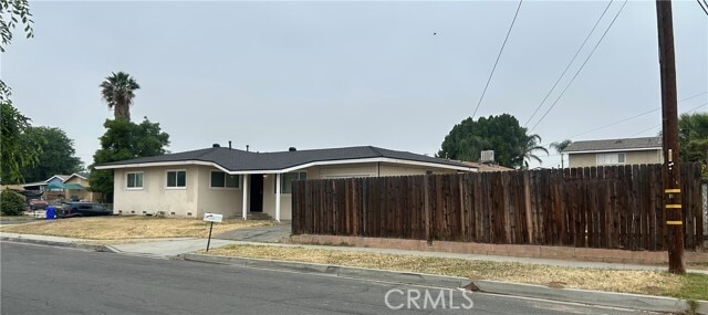 Photo - 390 E Carter St