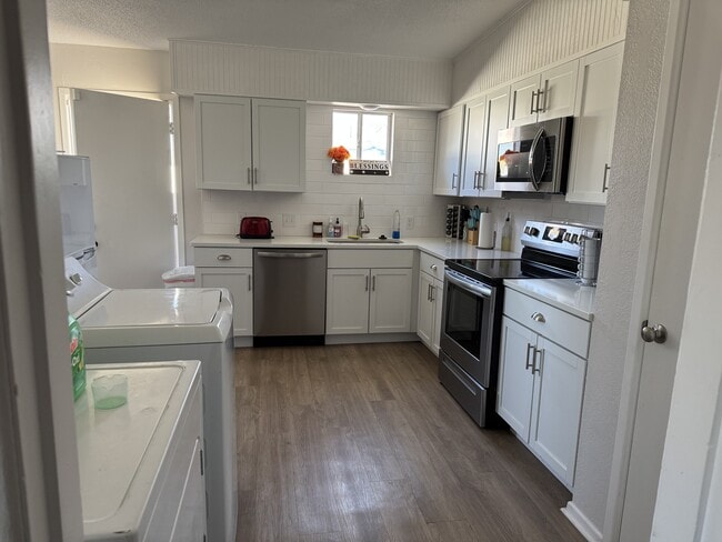 Photo - 4517 44th St