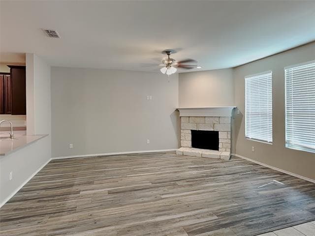 Photo - 215 Saddlebrook Ln