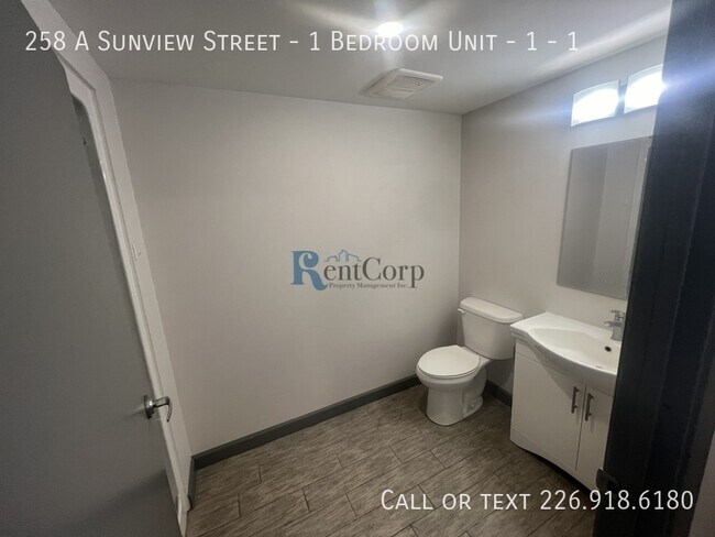 Photo - 258 Sunview St