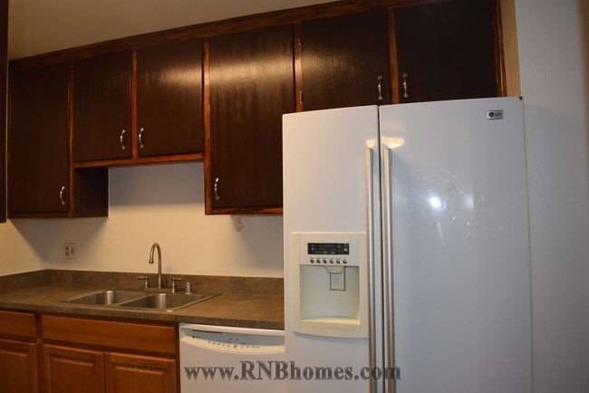 Photo - 7043 Zeeland Dr