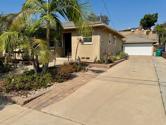 Beautiful House in Allied Gardens! - Beautiful House in Allied Gardens!
