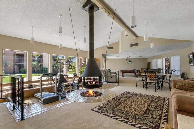 COMING SOON! Spacious 1 Bed 1 Bath Condo i... - COMING SOON! Spacious 1 Bed 1 Bath Condo i... Unit 114