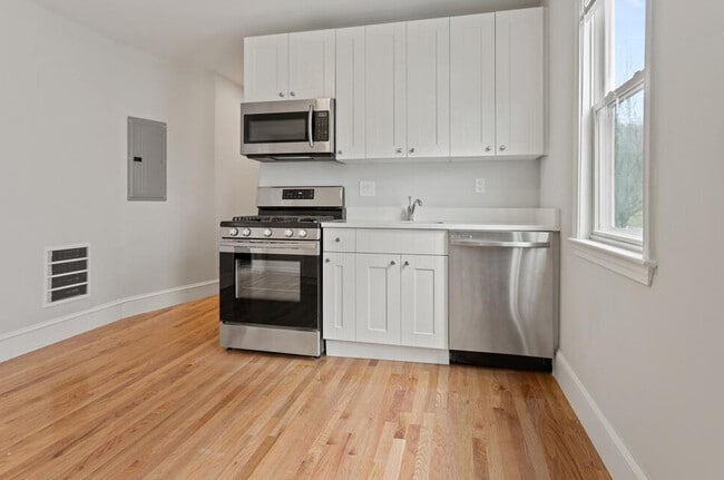 2149 Dorchester Ave Unit 4