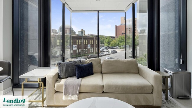 Photo - 600 19th St N Unit 214.1409899