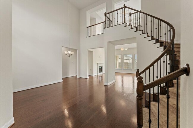 Photo - 5704 Monrovia Ln