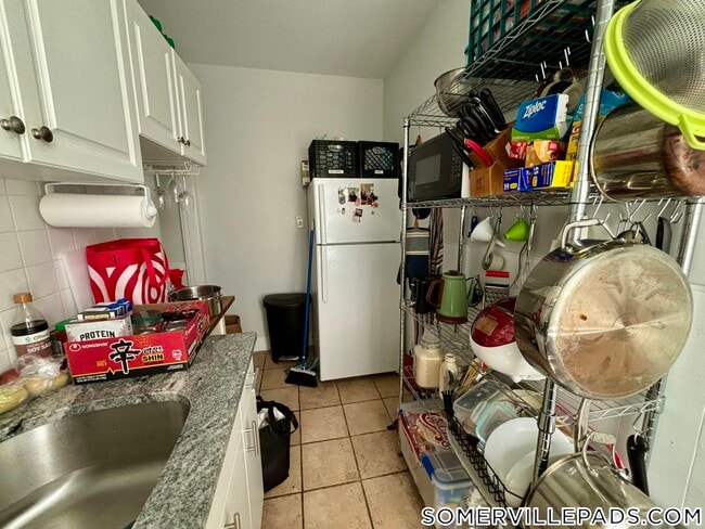 Photo - 69 Raymond Ave Unidad 1R