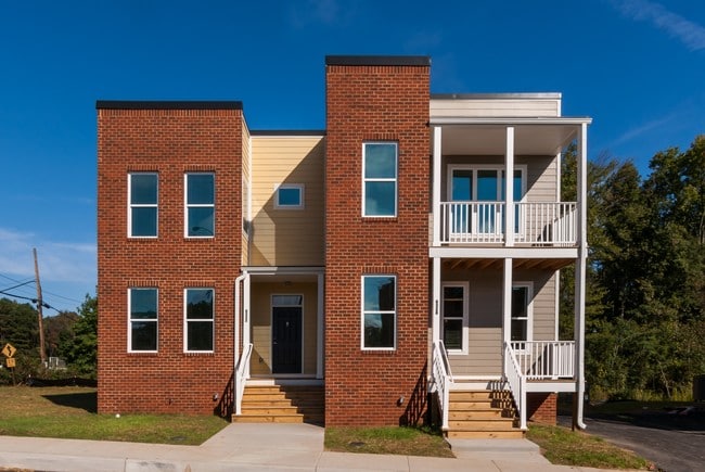 Townhomes at Warwick Place I - Townhomes at Warwick Place I