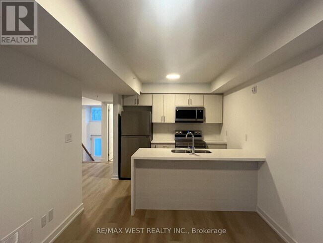 Photo - 200 Railway Engine House Way