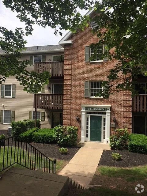 Building Photo - 620 Manatawny St Unit 620 Manatawny St  24 Rental