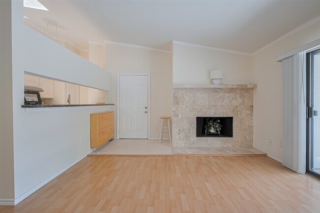 Photo - 2425 Augusta Dr Unit True