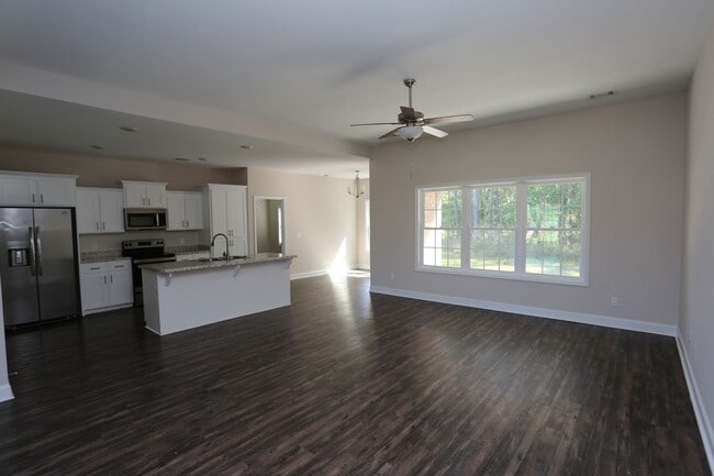 Photo - 3 Bedroom Brick House in SEB School District Available NOW
