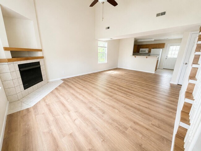 Photo - 3308 Dove Dr