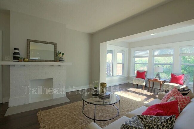 Photo - 1214 Brush Creek Blvd