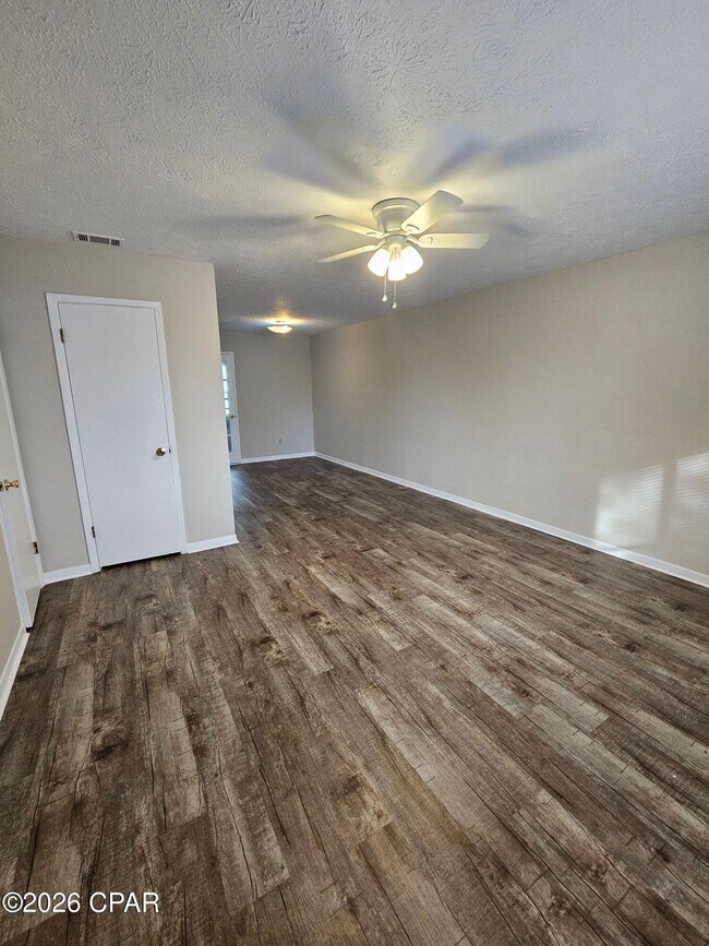 Photo - 6401 Lenawee St