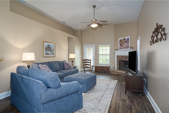 Photo - 4 Bedroom Single Family Home For Rent