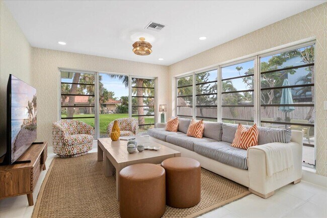 Photo - 2412 N Lakeside Dr