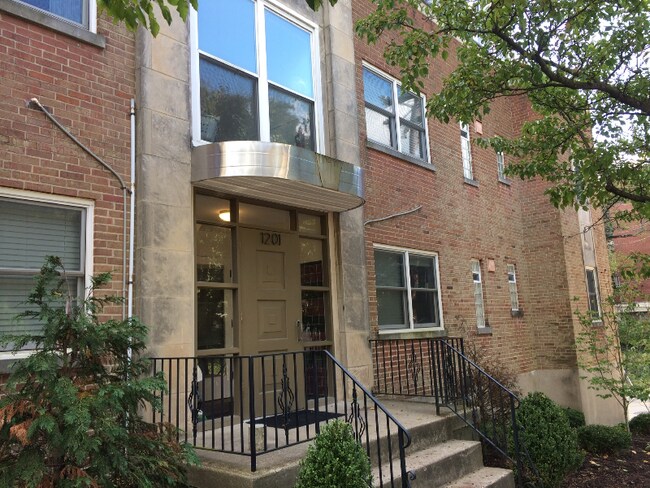 Photo - 1201 Edgecliff Rd