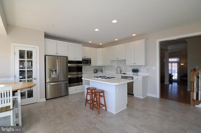 Photo - 13539 Flowerfield Dr