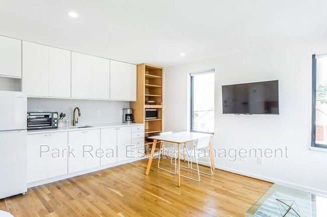 Photo - 123 Idlewild Ave