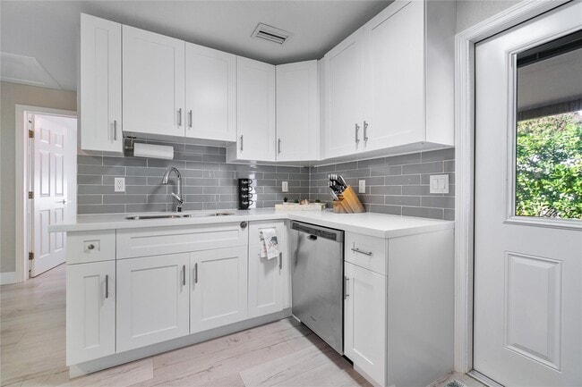 Photo - 1634 NE 3rd Ave