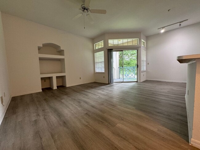 Photo - Resort-Style 2 Bed, 2 Bath Condo | Top-Flo... Unit 131