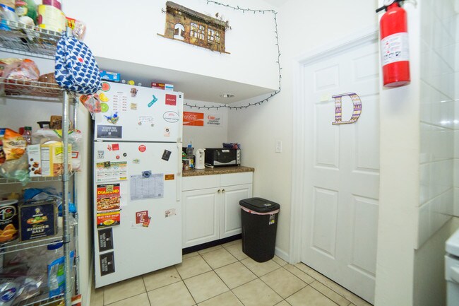 Photo - 1713 W Berks St